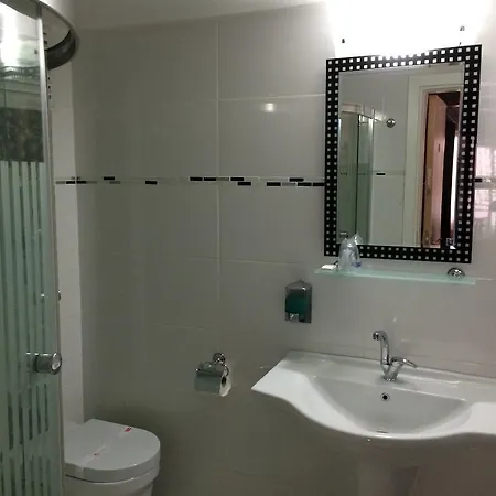 Napa Hotel 3*