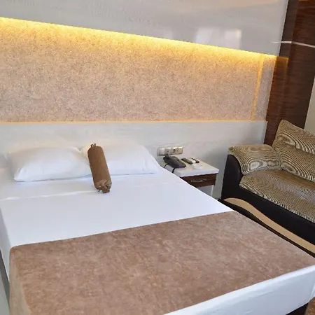 Napa Hotel 3*