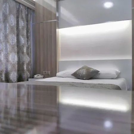 Napa Hotel 3*